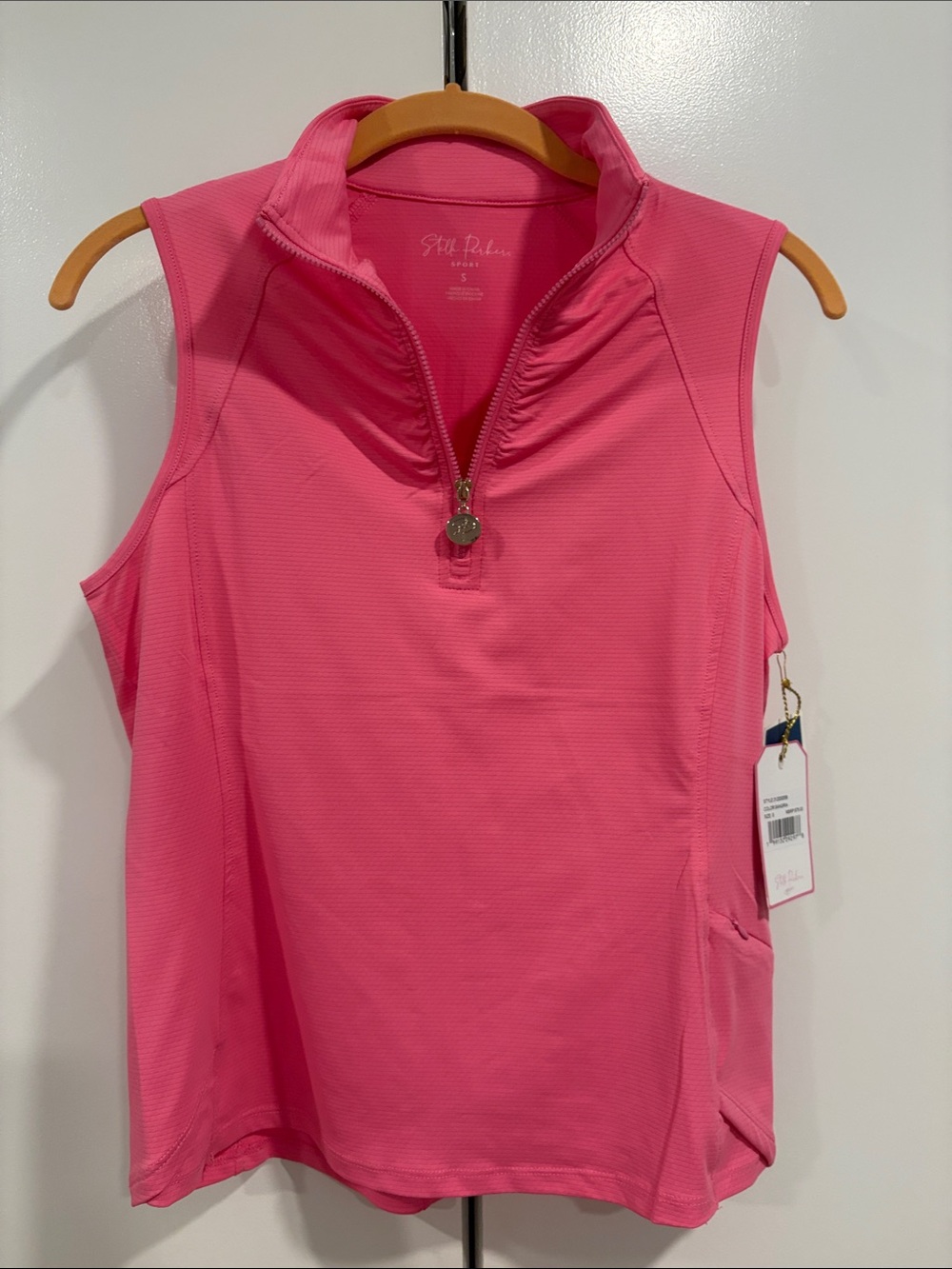 NWT Sleeveless Pink Zip-Front Performance Polo Top -